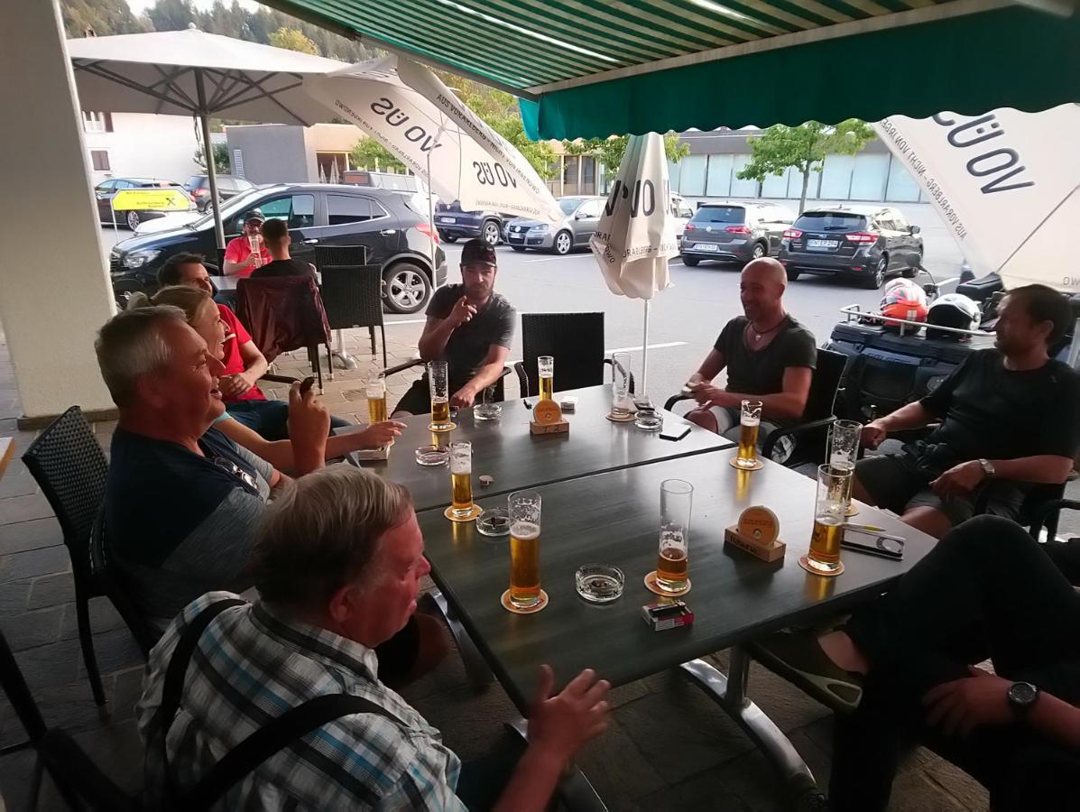 Gasthaus Krone Ubersaxen 외부 사진